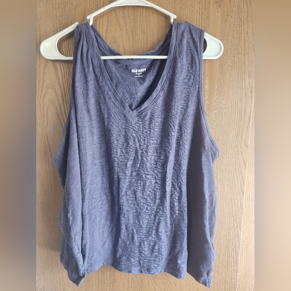Old Navy Gray Tank Top Essential